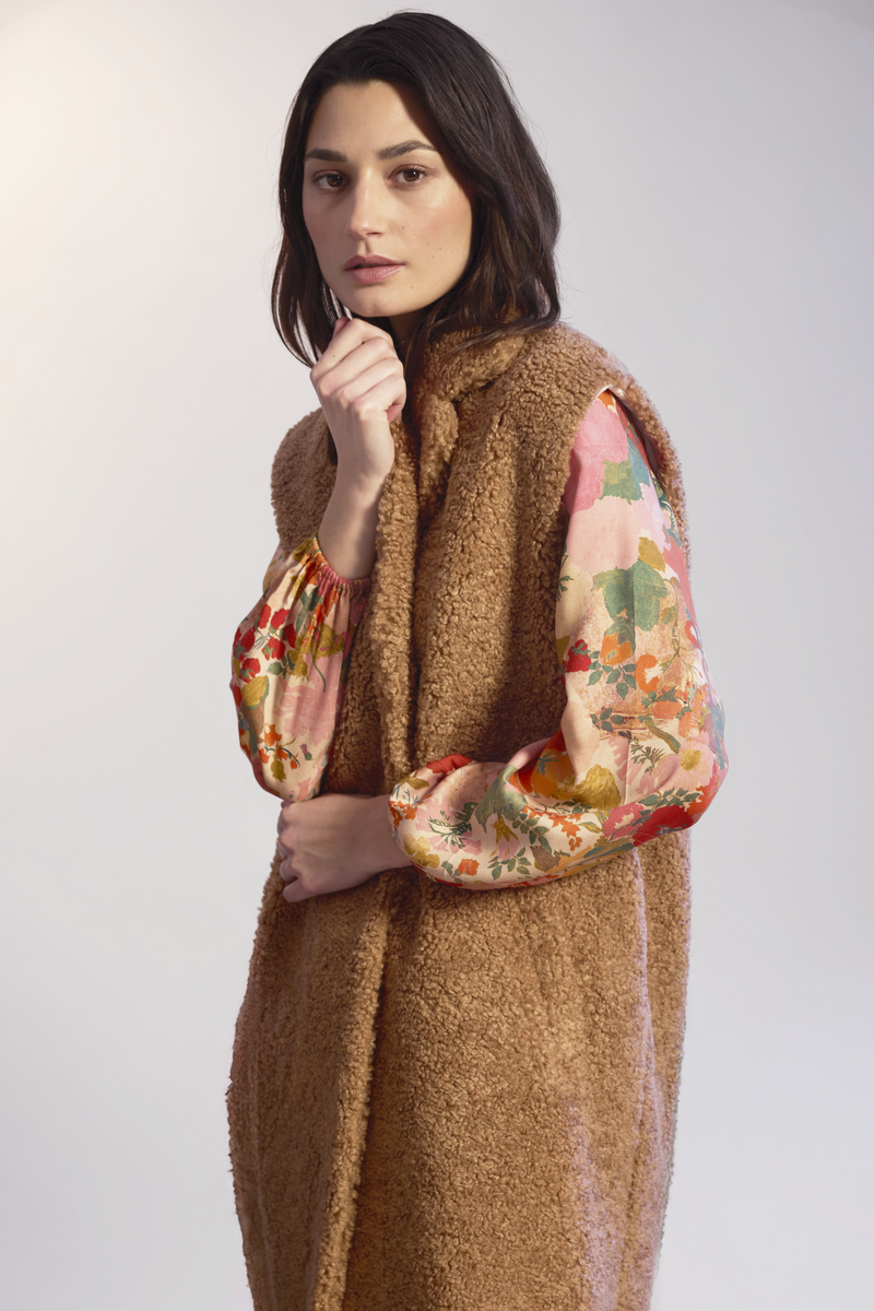 Sleeveless Teddy Coat Sofia